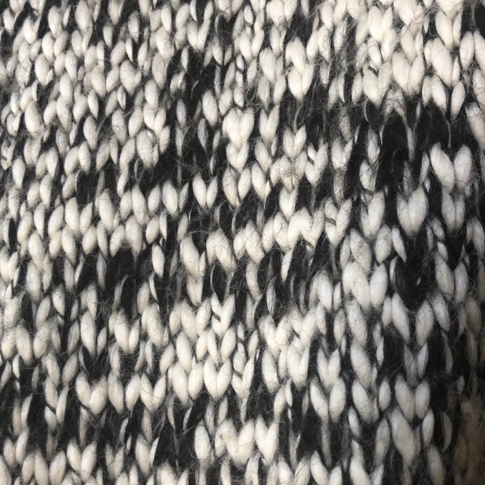 ANN TAYLOR LOFT EUC BLK&WH MARLED CHUNKY CARDIGAN - Picture 3 of 16